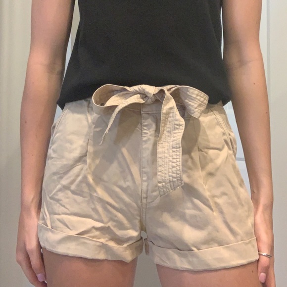 khaki tie shorts